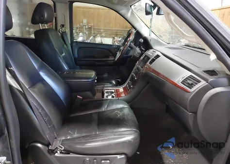 2007 Cadillac Escalade Standard from USA, damaged, VIN 1GYFK63887R411204